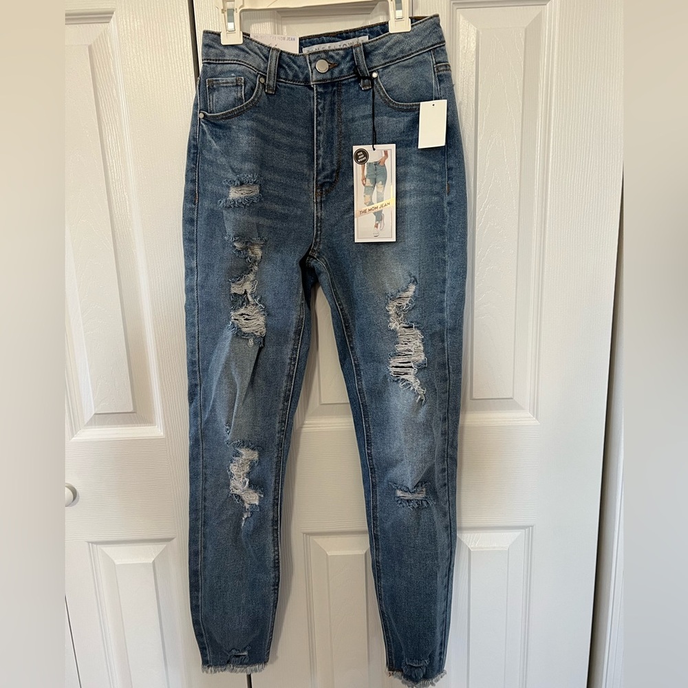 NWT Mom Jeans